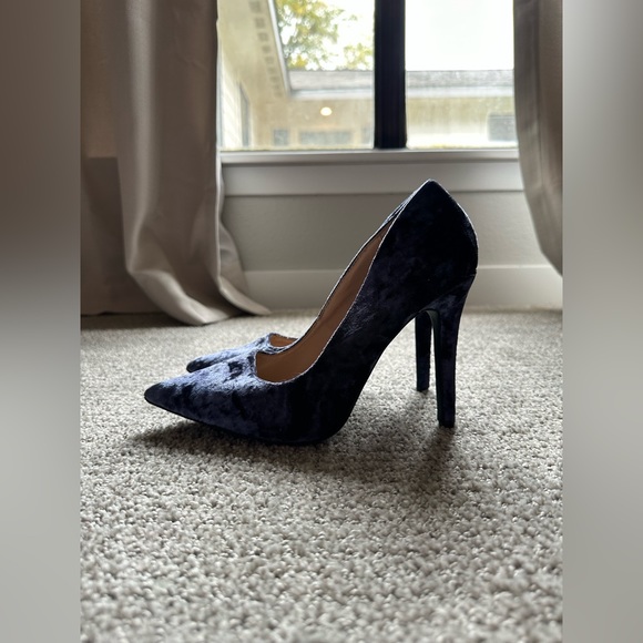 Qupid Blue Velvet Pointy Toe High Heel Shoes - Picture 2 of 3